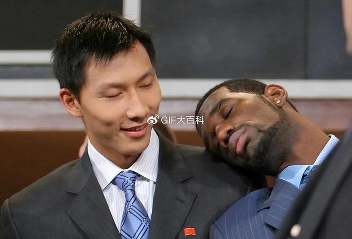 九游-易建联真的混不下NBA吗？5年换4队后才发现，答案可能让人意外|布鲁克林篮网队|球员|联盟|篮网|环境_新浪体育_新浪新闻